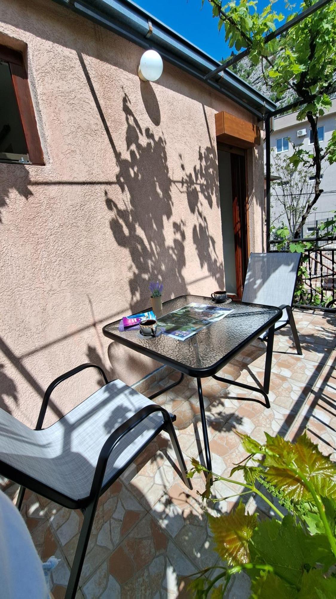 Apartments Skaljari Kotor Luaran gambar