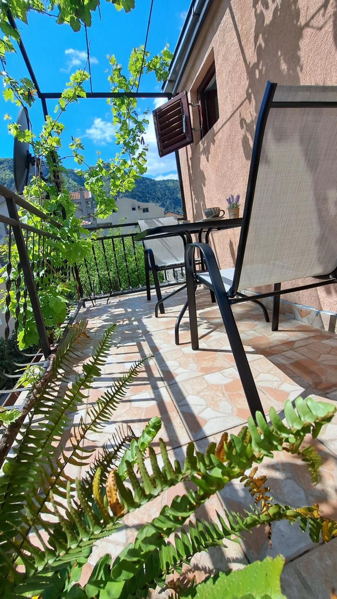 Apartments Skaljari Kotor Luaran gambar