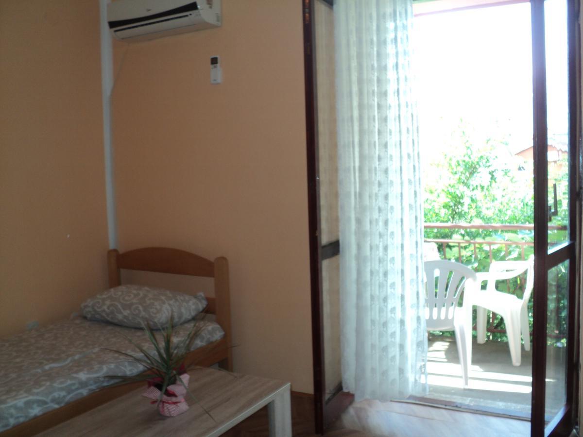 Apartments Skaljari Kotor Luaran gambar