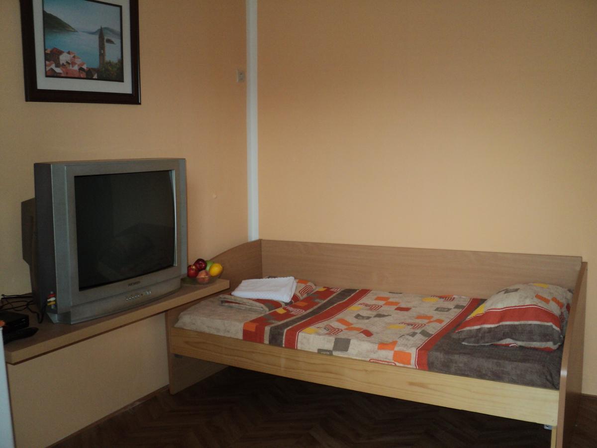 Apartments Skaljari Kotor Luaran gambar