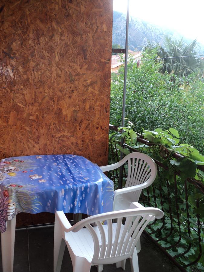 Apartments Skaljari Kotor Luaran gambar